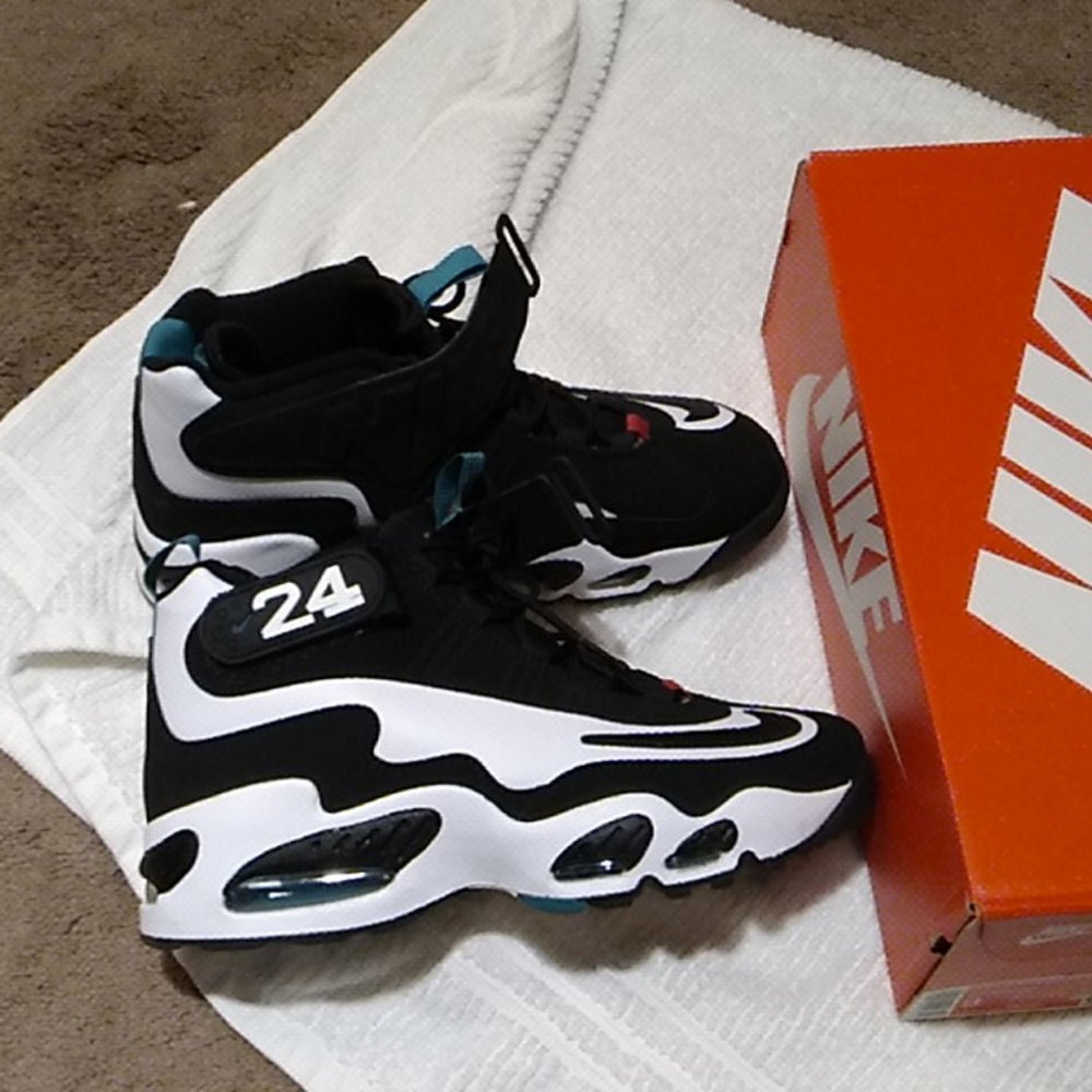 2021 nike air griffey max